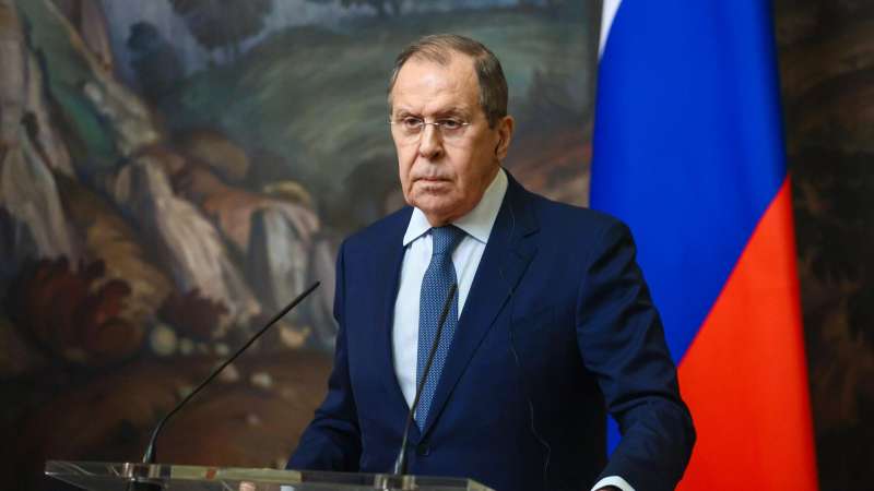 Лавров провел встречу с Сийярто