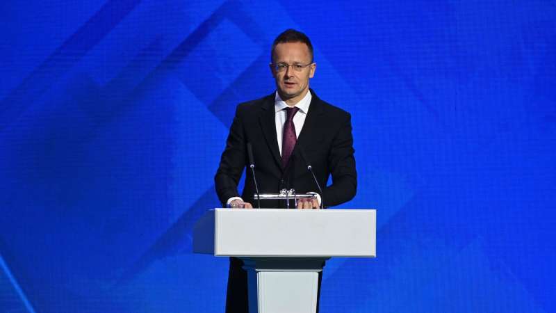 Сийярто рассказал о ходе строительства АЭС "Пакш — 2"