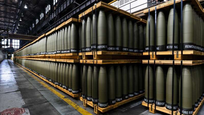 США до середины января поставят Украине сотни тысяч артснарядов
