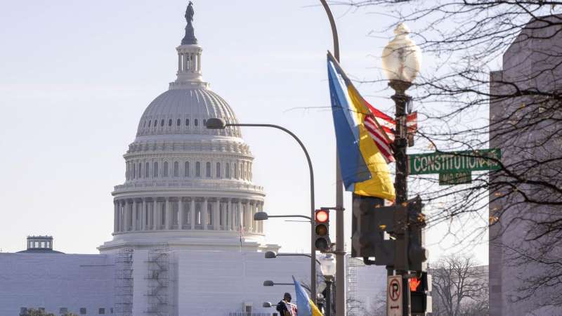 США поощряют нарушение Киевом Оттавской конвенции, заявила Захарова