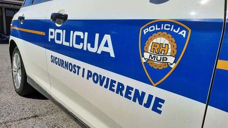 В Хорватии подросток напал с ножом на семь человек в школе